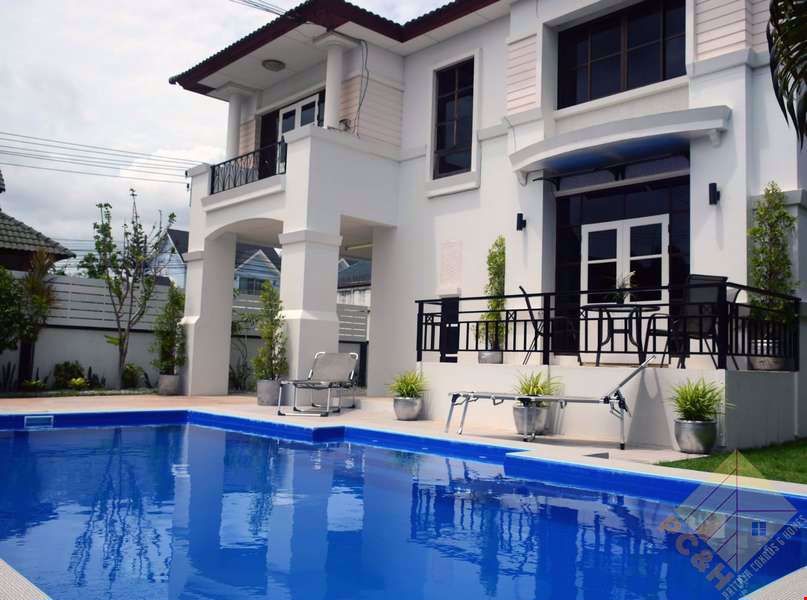 Picture of Central Park 5 – Large 3 Bedroom House for Rent