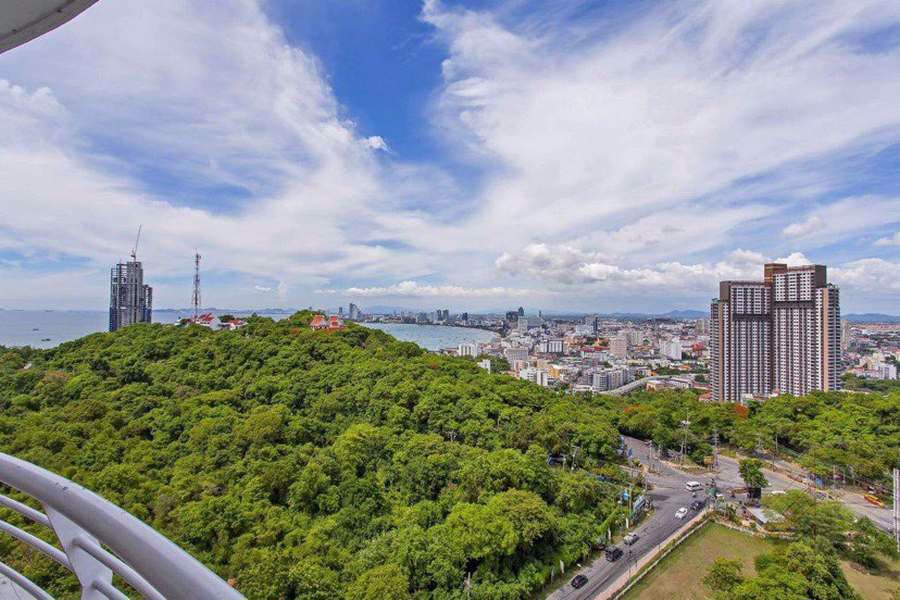 Picture of Pattaya Hill Resort - 3 Bedroom Sea View Condo for Rent