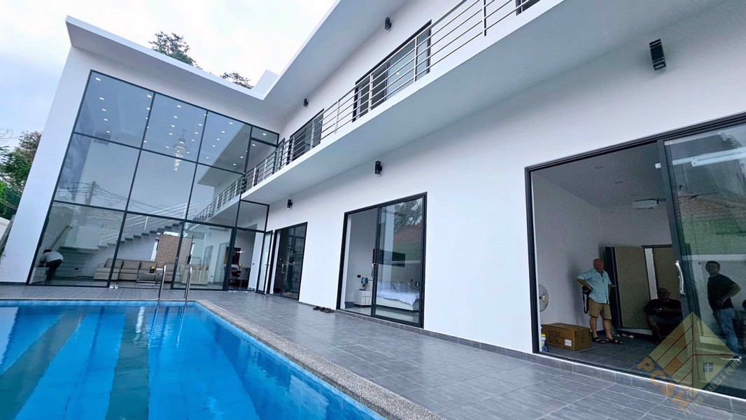 Picture of 6 Bedroom Private House for Sale & Rent, Pratumnak