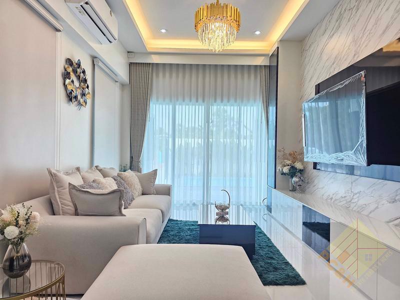 3 Bedroom Private House With Pool for Sale