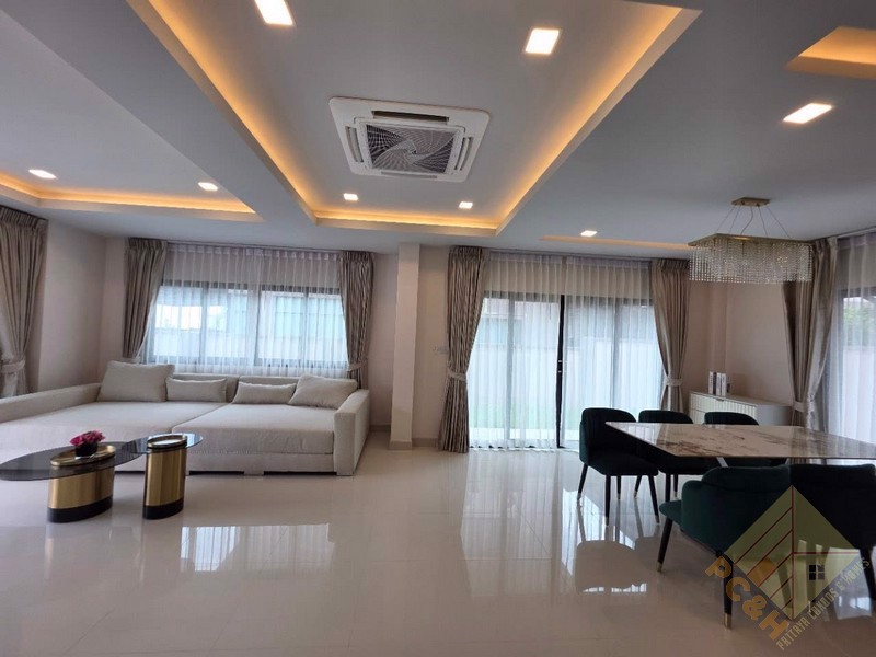 เดอะเลค - บ้าน 4 ห้องนอนสำหรับขาย