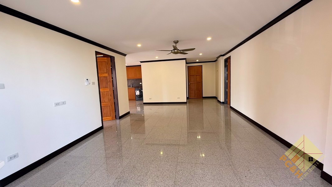 รอยัล ฮิลล์ รีสอร์ท - คอนโด 2 ห้องนอนขนาดใหญ่สำหรับขาย