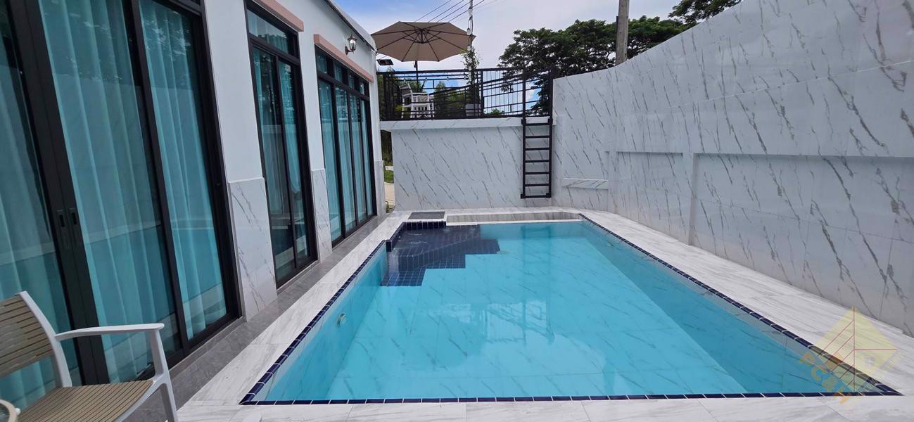 Picture of Private House With Pool - 5 Bedroom House for Rent