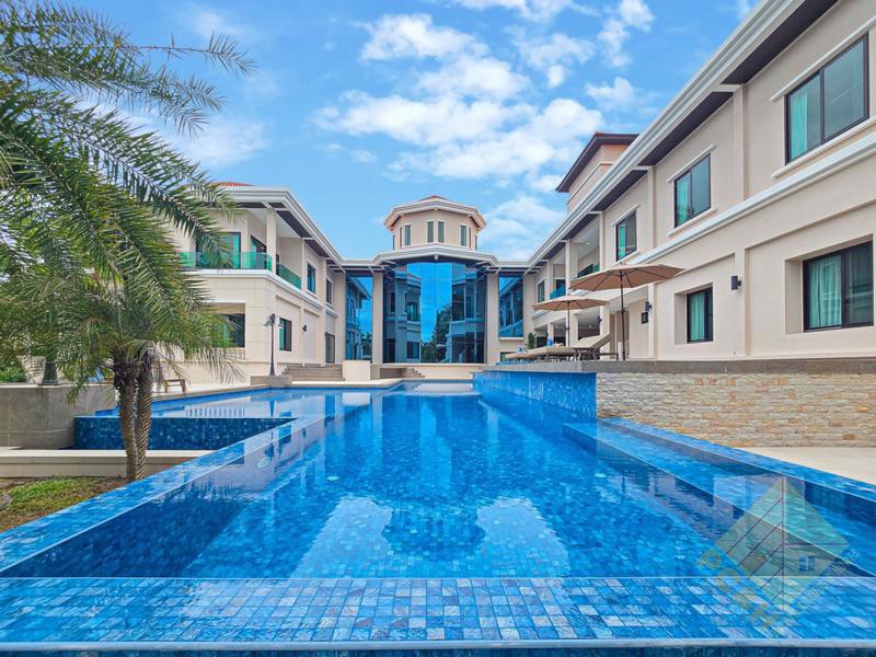 Picture of Paradise Villa 2 - 11 Bedroom House for Sale