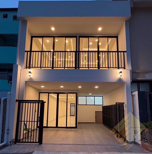 Picture of Townhouse for Sale in South Pattaya