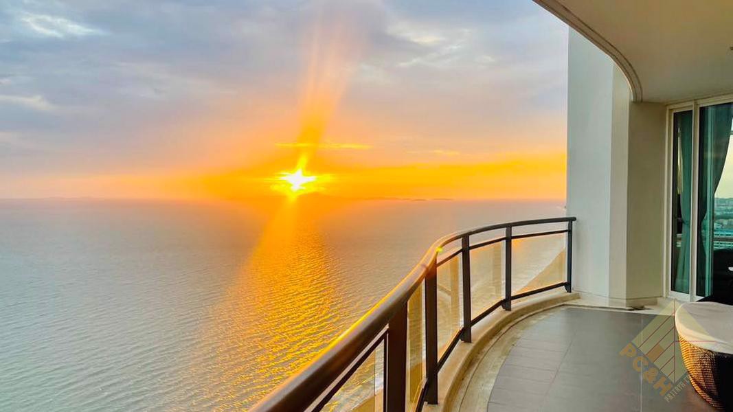 Picture of Reflections Condominium - Large 3 Bedroom Beachfront Condo for Sale