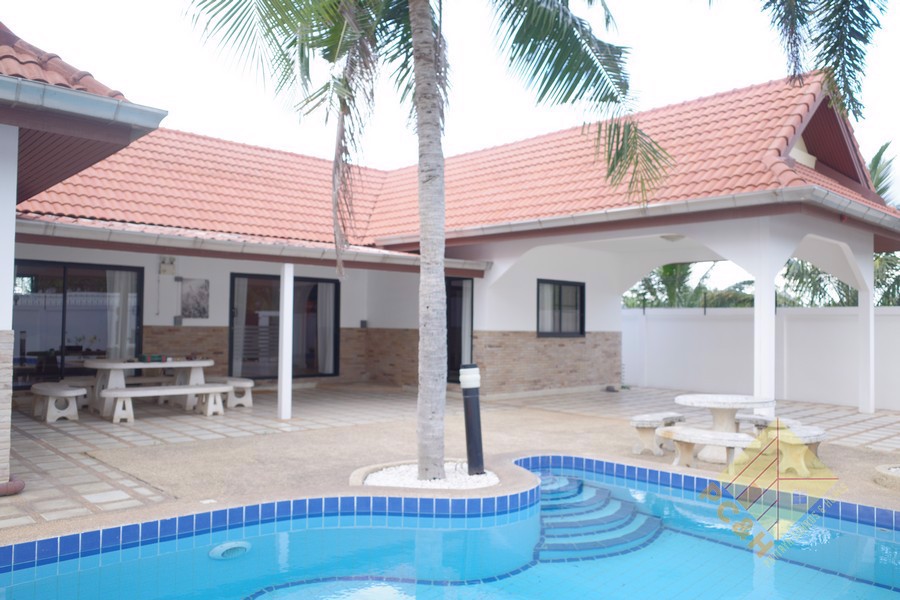 Picture of Nirvana Pool Villa - 3 Bedroom House for Rent