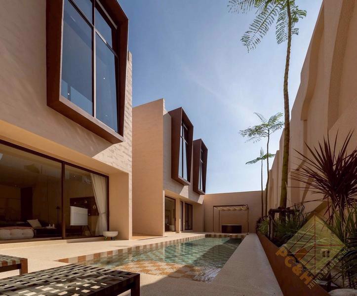 Picture of Private House With Pool - 5 Bedroom House for Sale