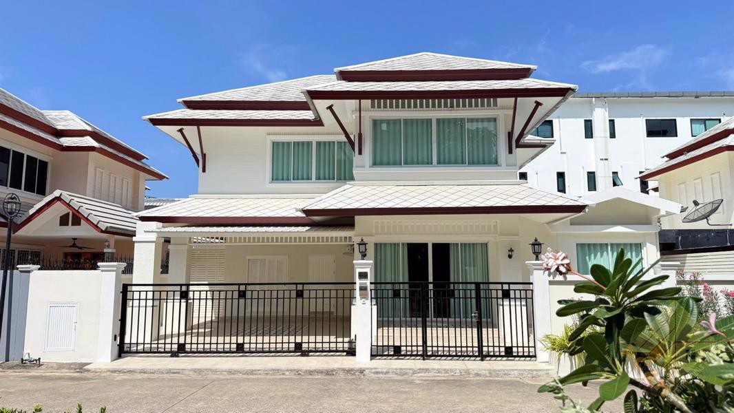 Picture of The Villas Rachawadi - 4 Bedroom House for Rent
