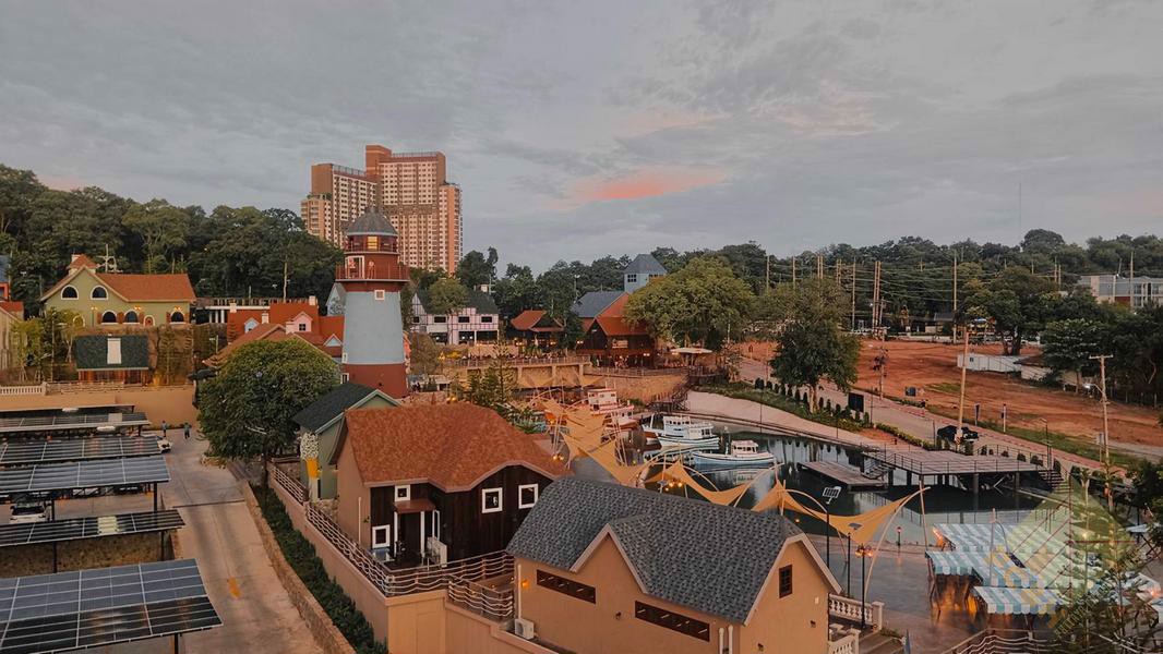 Picture of Executive Residence 4 - 3 Bedroom Condo for Sale & Rent