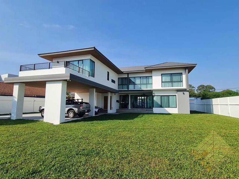 Picture of Private House  - 4 Bedroom House for Sale