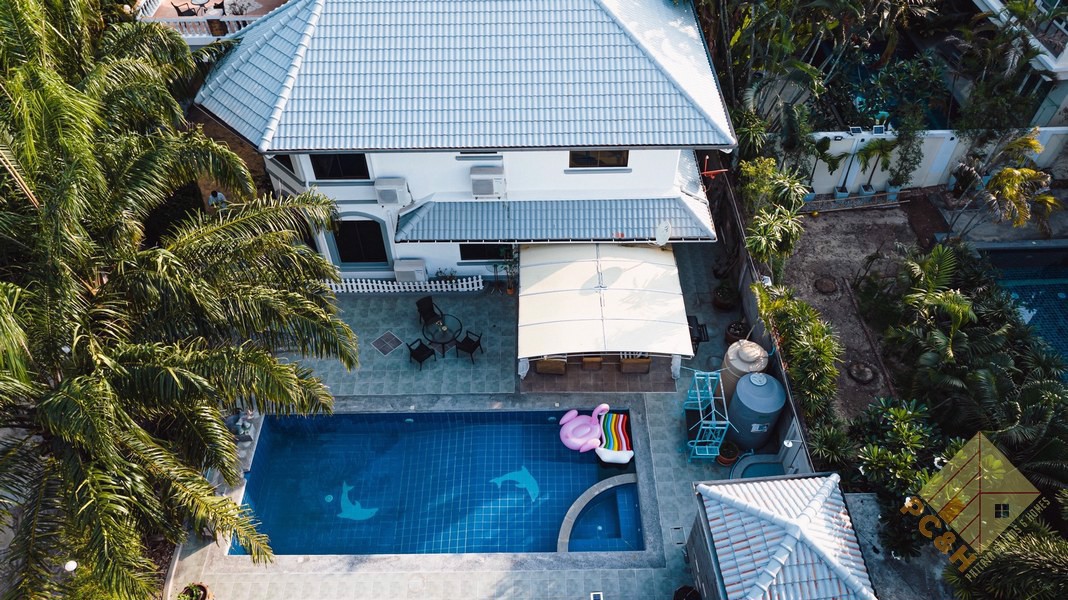 Picture of Tropicana Pool Villa - 6 Bedroom House for Rent