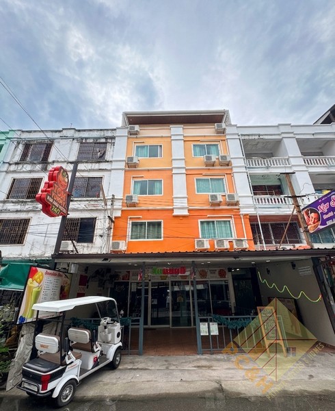 Picture of 12 Bedroom, Beachside Guesthouse for Sale in Jomtien