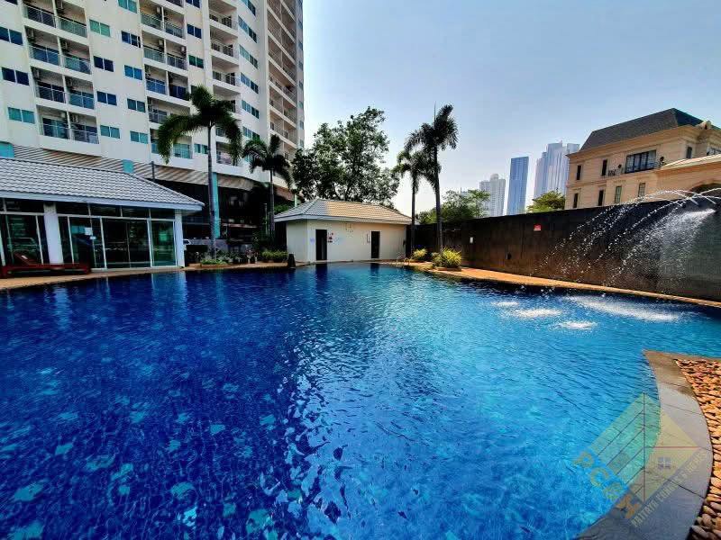 Picture of AD Hyatt Wongamat - Large 1 Bedroom Beachside Condo for Sale