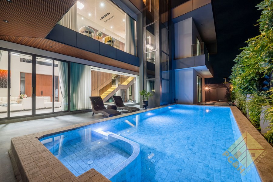 Picture of Opal Village - 5 Bedroom House for Sale