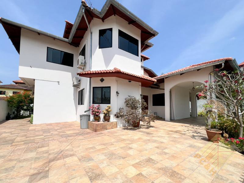 Picture of Paradise Villa 1 - 5 Bedroom House for Sale