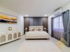 Picture of Private House With Pool - 7 Bedroom House for Sale