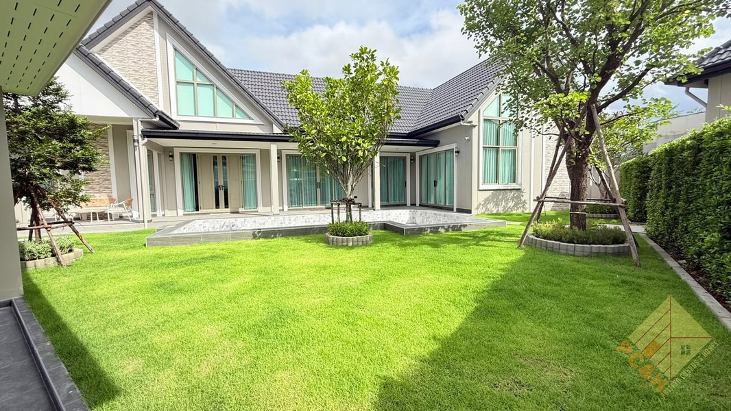 Picture of Private House With Pool - 4 Bedroom House for Sale