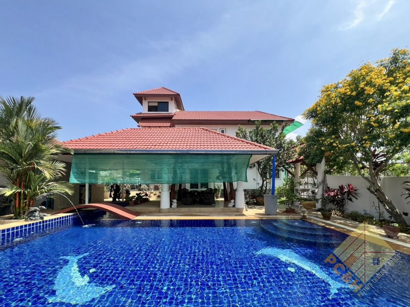 Picture of Paradise Villa 1 - 6 Bedroom House for Sale 