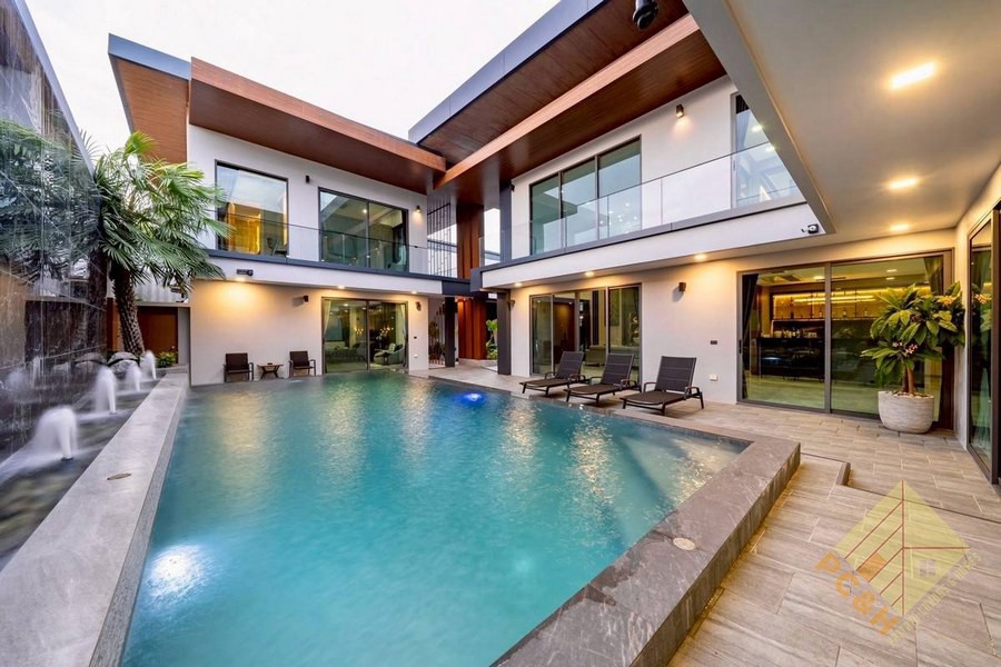 Picture of M mountain village - 5 Bedroom House for Sale
